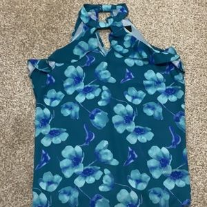 Worthington Sleeveless Multicolor Top Size M.  Peekaboo keyhole & ruffles